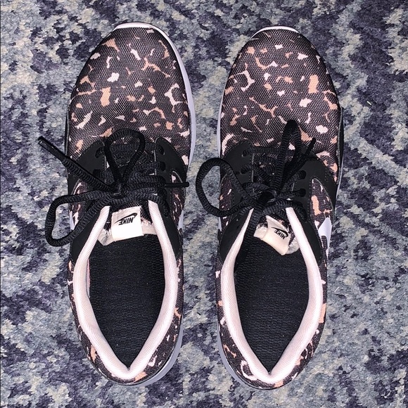 Nike Shoes - Nike Leopard Sneakers Nike Shoes - Nike Leopard Sneakers